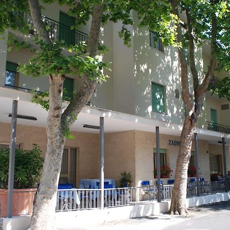 Hotel Zaghini ริมินี ภายนอก รูปภาพ