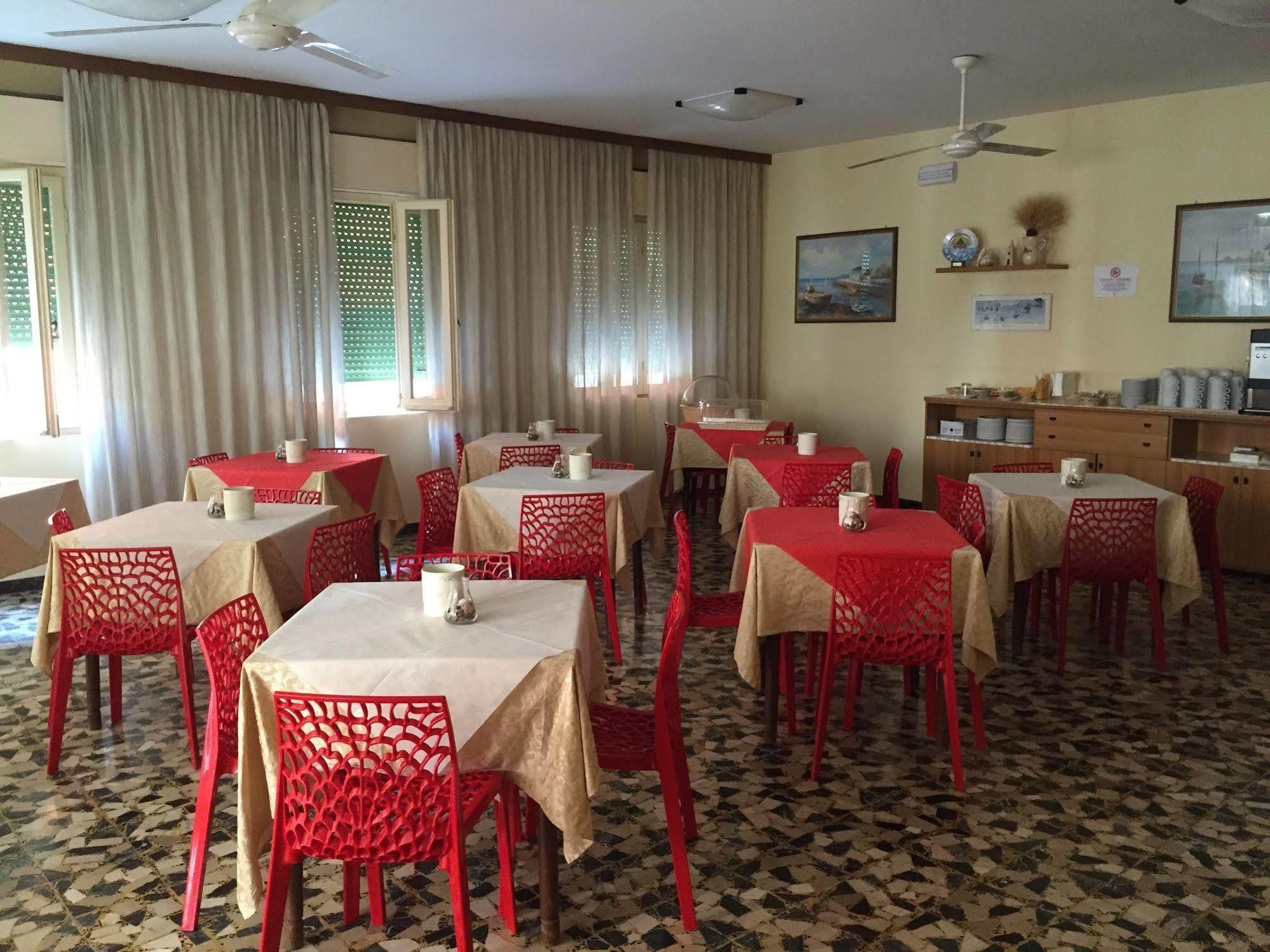Hotel Zaghini ริมินี ภายนอก รูปภาพ