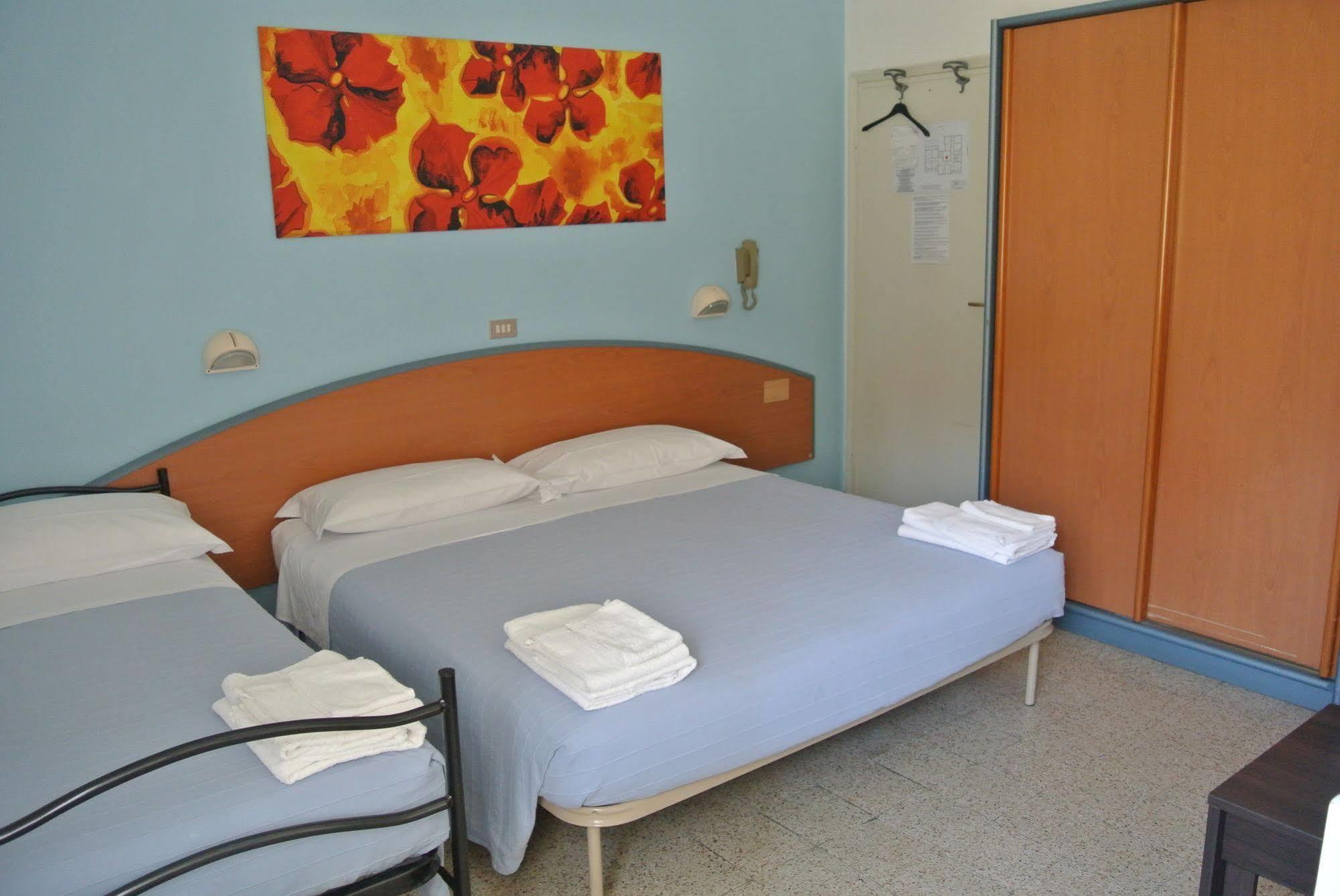 Hotel Zaghini ริมินี ภายนอก รูปภาพ